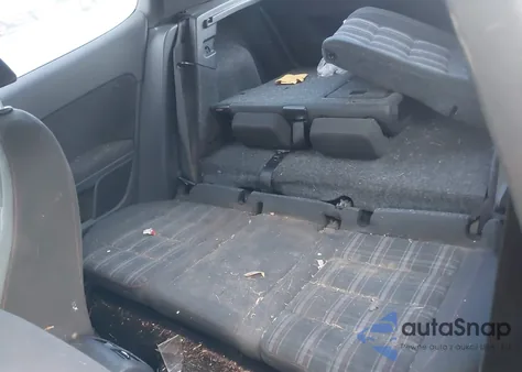 2010 Volkswagen Gti 2-Door z USA, uszkodzony, nr VIN WVWED7AJ4AW252004